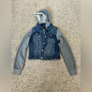 New with Tags Medium Size Fashion Nova Hooded Jean Jacket with cotton sleeves!